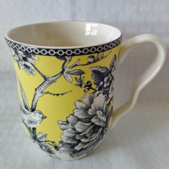 222 Fifth Adelaide Yellow black bird floral coffee tea Mug - Picture 12 of 12